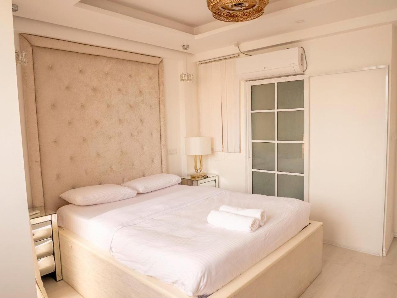 Beachfront Seaview Apartment Male Exterior foto